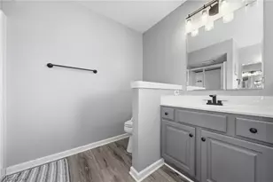 5609 Oakridge Dr, Louisville, OH 44641 - Photo 32