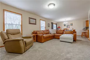 331 Harmon St SW, North Canton, OH 44720 - Photo 6