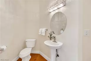 1880 Bradford Pointe Ln, Akron, OH 44313 - Photo 10