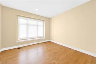 1880 Bradford Pointe Ln, Akron, OH 44313 - Photo 8