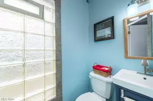 123 Harwood St, Elyria, OH 44035 - Photo 16