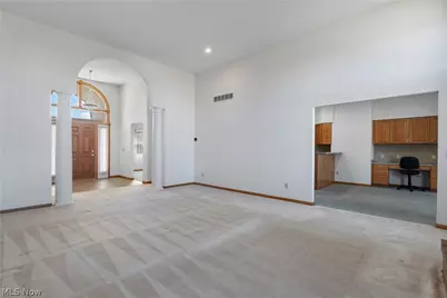 1315 Fieldcrest Drive, Wadsworth, OH 44281 - Photo 8