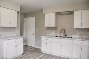 861-863 S Court St, Medina, OH 44256 - Photo 24