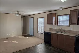 230 Cedar Brook Dr, Elyria, OH 44035 - Photo 2