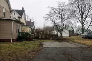 822 Highland Rd NE, Canton, OH 44704 - Photo 36