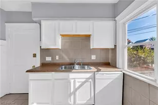 8113 Garfield Blvd, Loveland, OH 44125 - Photo 12