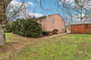 80 Devon Ln, Akron, OH 44313 - Photo 4