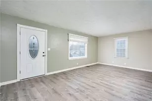 114 Davenport Ave, Akron, OH 44312 - Photo 6