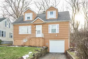 114 Davenport Ave, Akron, OH 44312 - Photo 2