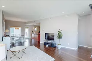 1671 E 118th St, Loveland, OH 44106 - Photo 4