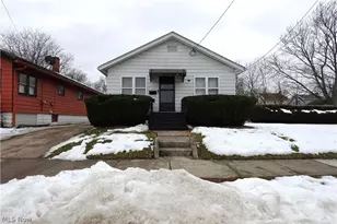 982 Merton Ave, Akron, OH 44306 - Photo 2