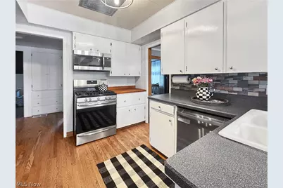 7374 Youngstown Pittsburgh Road, Poland, OH 44514 - Photo 4