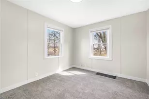 1521 Maryland Ave SW, Canton, OH 44710 - Photo 14