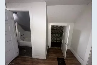 6404 Carl Avenue, Loveland, OH 44103 - Photo 10