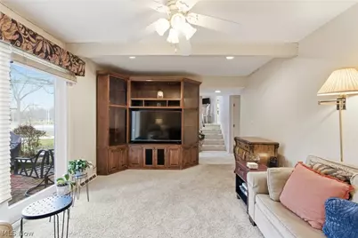 1884 Brainard Road, Lyndhurst, OH 44124 - Photo 12