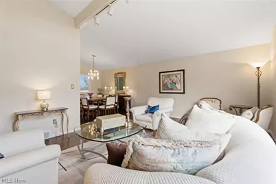 1884 Brainard Road, Lyndhurst, OH 44124 - Photo 6