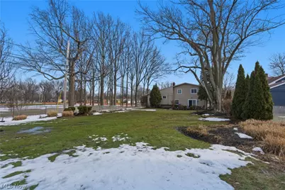 1884 Brainard Road, Lyndhurst, OH 44124 - Photo 30