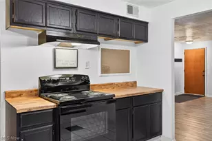 1597 Lee Terrace Dr, Wickliffe, OH 44092 - Photo 14