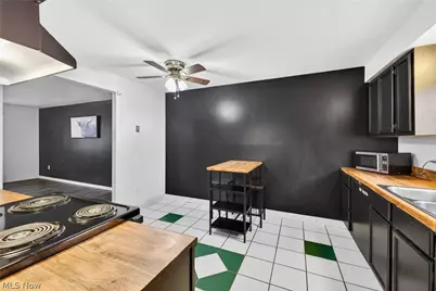 1597 Lee Terrace Drive #F11, Wickliffe, OH 44092 - Photo 10