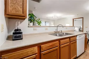 2660 Orchard Park, Zanesville, OH 43701 - Photo 8