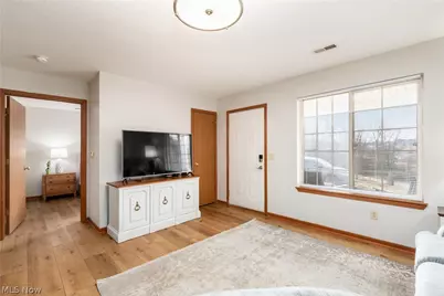 2660 Orchard Park, Zanesville, OH 43701 - Photo 4