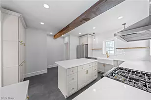 2176 Edgerton Rd, University Heights, OH 44118 - Photo 6