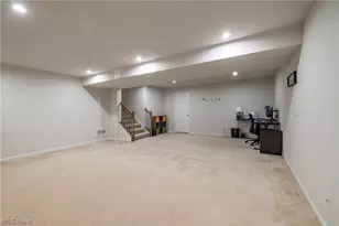 165 Lakeland Way, Aurora, OH 44202 - Photo 34
