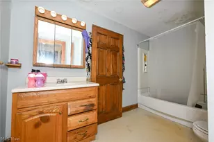 600 Brown St, Akron, OH 44311 - Photo 8