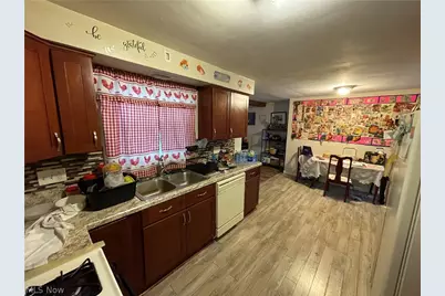 462 13th Street, Campbell, OH 44405 - Photo 4