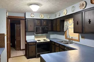 11801 Kenyon Dr, Hiram, OH 44234 - Photo 6