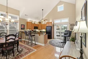 3722 Coral Pl, Cleveland Heights, OH 44118 - Photo 10