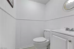 4623 Queen Anne Ave, Lorain, OH 44052 - Photo 38