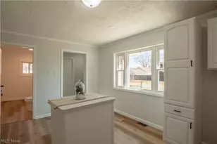 453 Wood Ave, Newcomerstown, OH 43832 - Photo 12