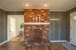 453 Wood Ave, Newcomerstown, OH 43832 - Photo 6