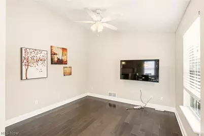 2551 Edgebrook Crossing, Twinsburg, OH 44087 - Photo 18