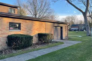 37518 Arlington Dr, Willoughby, OH 44094 - Photo 2