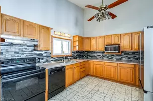 37518 Arlington Dr, Willoughby, OH 44094 - Photo 22