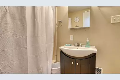 633 N 9th Street, Cambridge, OH 43725 - Photo 32