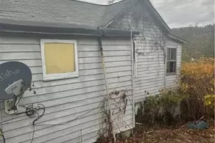 110 Cove Dr, Powhatan Point, OH 43942 - Photo 2