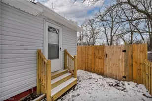 491 E 39th St, Lorain, OH 44055 - Photo 34