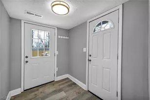 491 E 39th St, Lorain, OH 44055 - Photo 16