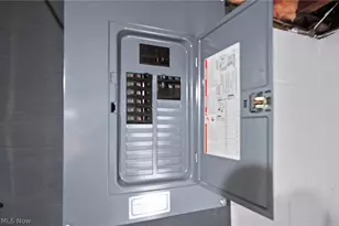 660 Hollibaugh Ave, Akron, OH 44310 - Photo 14