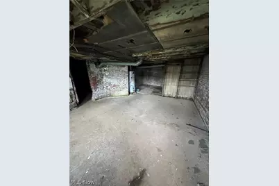 806 Carlisle Street, Martins Ferry, OH 43935 - Photo 6