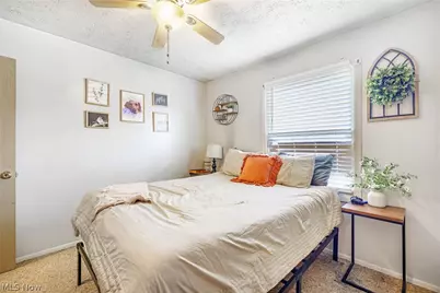 3568 Boettler Street NE, Canton, OH 44721 - Photo 12