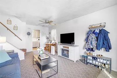 3568 Boettler Street NE, Canton, OH 44721 - Photo 4