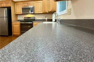 708 Oak Tree Ln, Belpre, OH 45714 - Photo 10