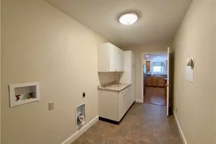 708 Oak Tree Ln, Belpre, OH 45714 - Photo 28