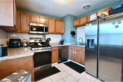 1737 Halbert Drive, Youngstown, OH 44514 - Photo 8