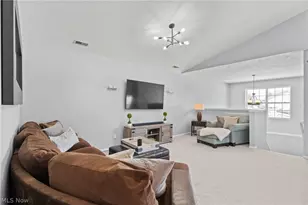 7314 Forest Cove Ln, Northfield, OH 44067 - Photo 8