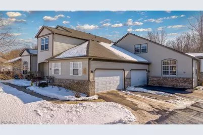 7314 Forest Cove Lane #B, Northfield, OH 44067 - Photo 2